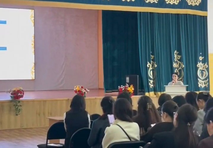 Сыбайлас жемқорлыққа қарсы іс-қимыл тақырыбында мұғалімдерге жиналыс өтті